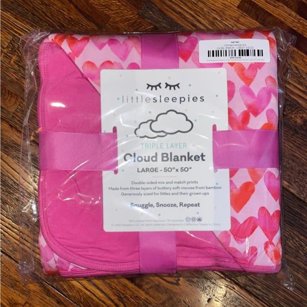 Little sleepies pink hearts blanket